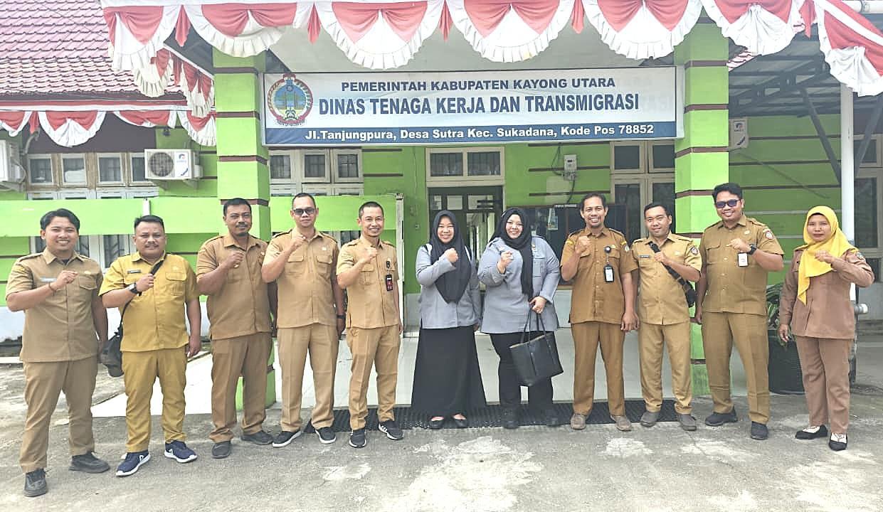 langsung-ke-lapangan-kanwil-kemenkum-kalbar-gali-data-empiris-untuk-naskah-akademik-dua-raperda-inisiatif-dprd-kabupaten-kayong-utara-tahun-2026-20260723044618